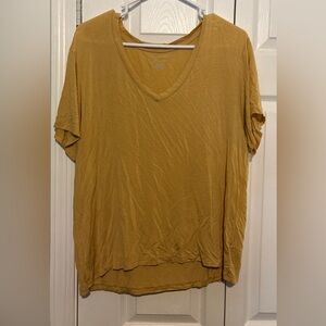 American Eagle Outfitters Mustard V-Neck Short Sleeve Tee